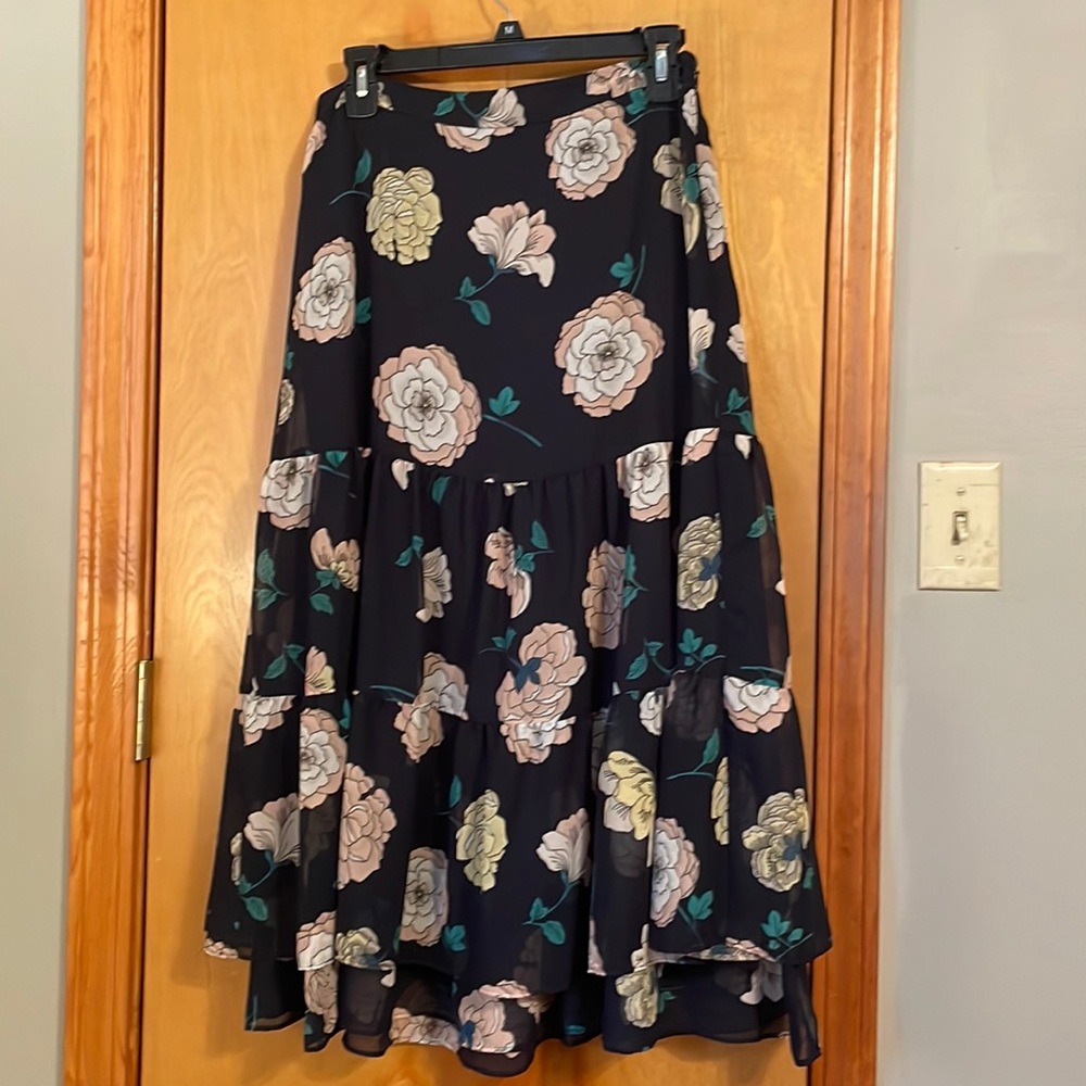 Loft 6 Petite blue floral tiered maxi skirt